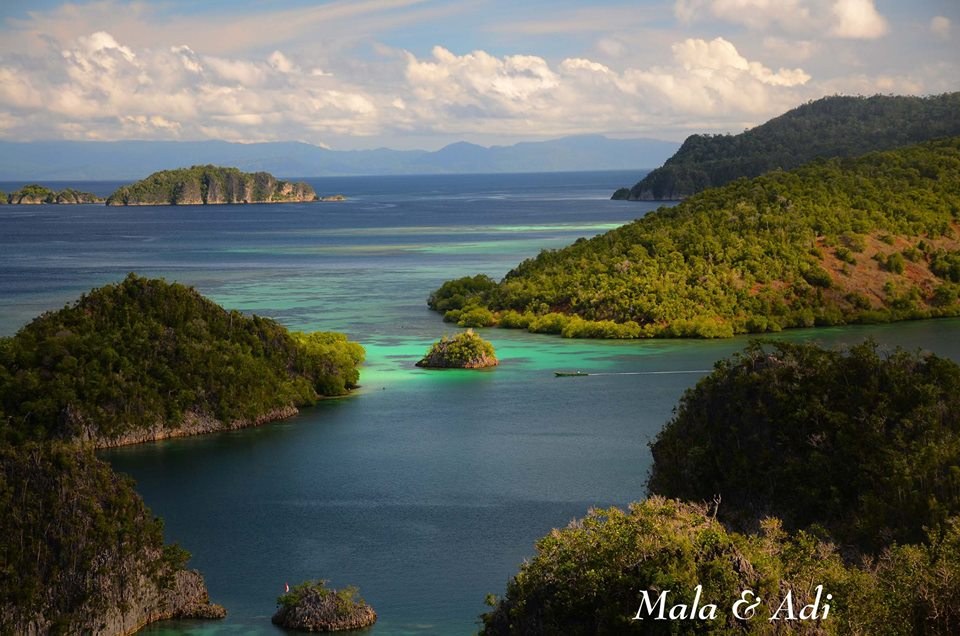 Akomo Isseki — Raja Ampat — 10 Nights