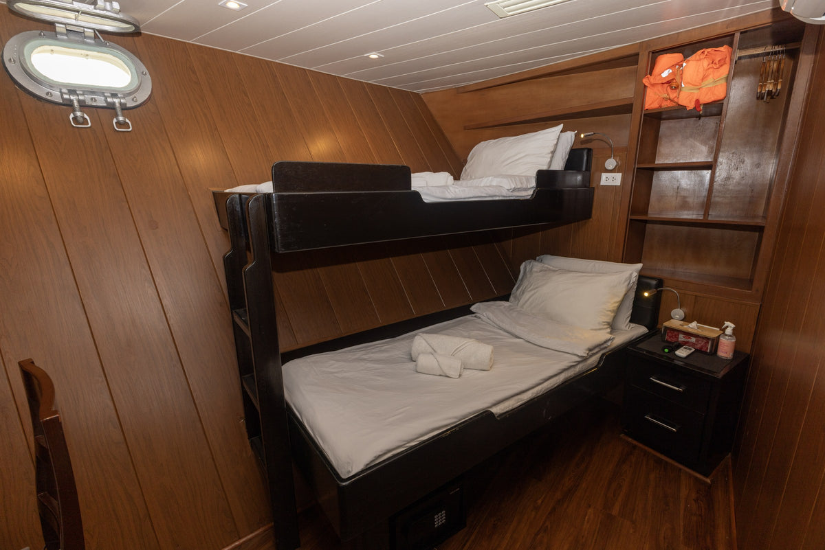 Atlantis Infiniti — Deluxe Twin Cabin