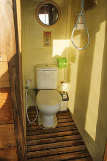 Bajak — Shared Bunk Space
