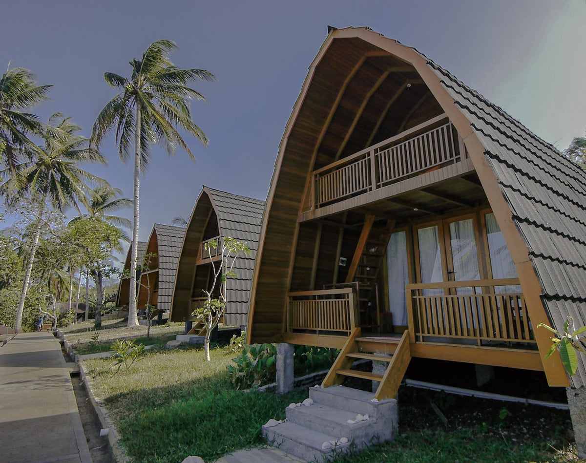 Superior Hillside — Lumbung Style