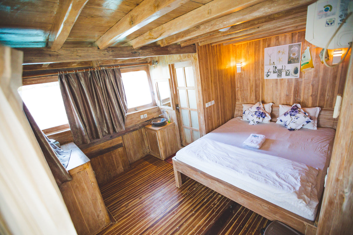 Cajoma IV — Master Cabin