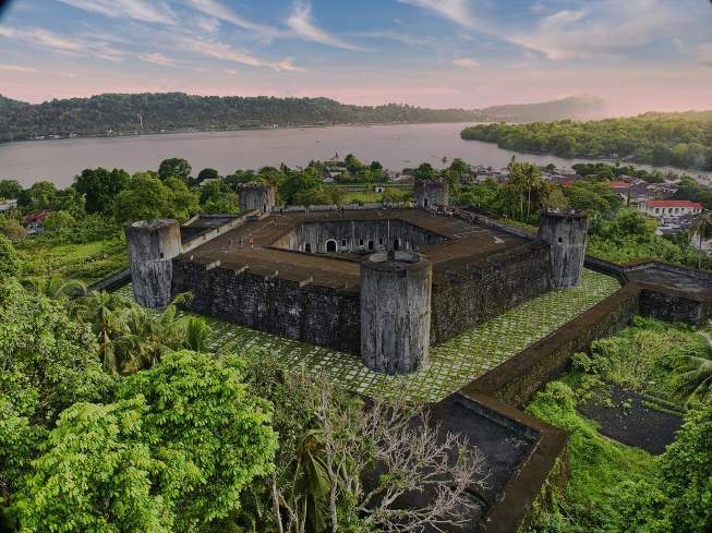 Calico Jack — Banda Neira & Misool — Ambon to Sorong — 11 Nights