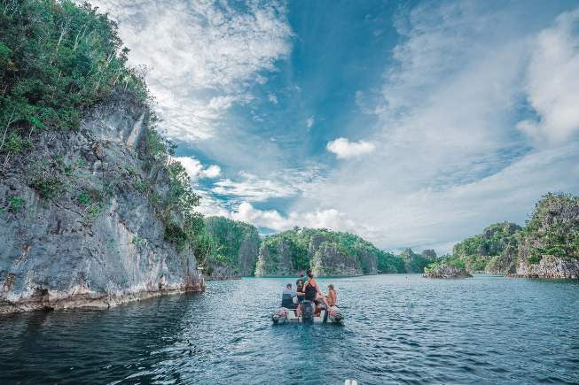 Calico Jack — Banda Neira & Misool — Sorong to Ambon — 11 Nights