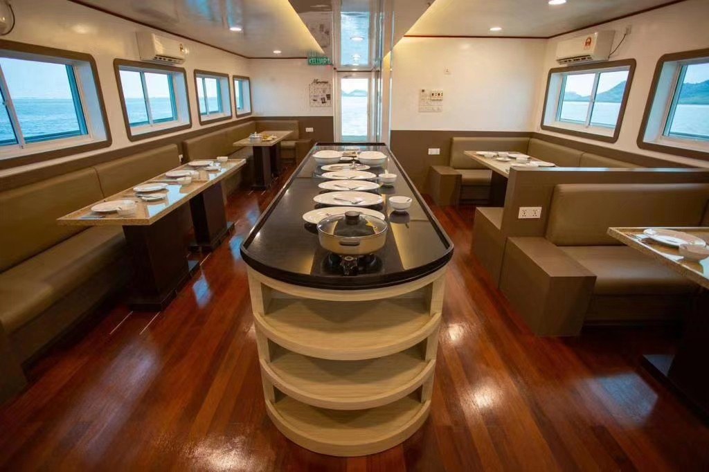 Celebes Explorer 9