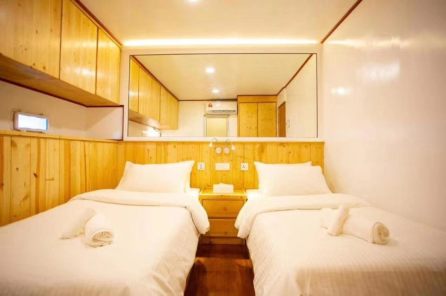Celebes Explorer 9