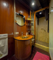Dewi Nusantara — Deluxe Stateroom