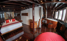 Dewi Nusantara — Master Suite