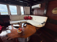 Dewi Nusantara — Master Suite
