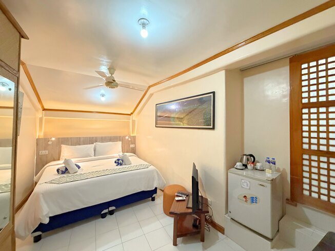 Poolside Deluxe Room