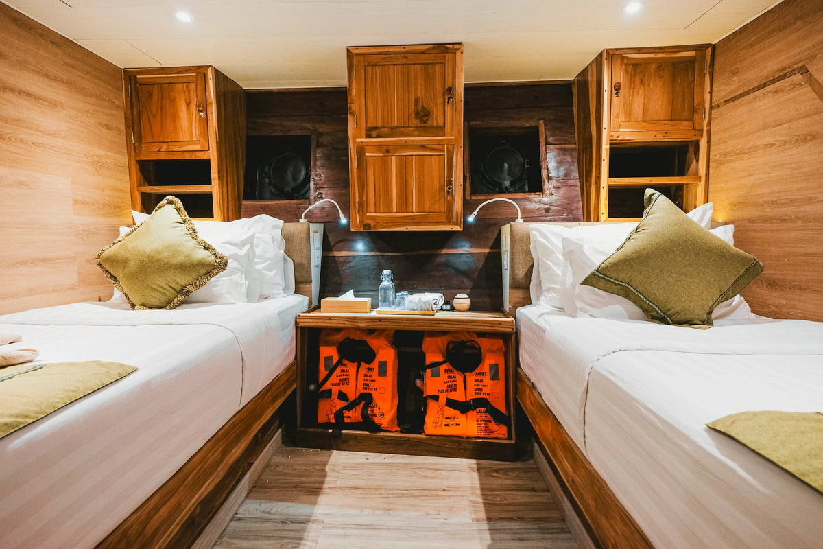 Indo Master — Classic Twin Cabin