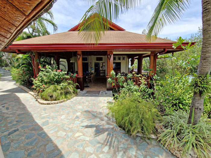 Magic Island Dive Resort