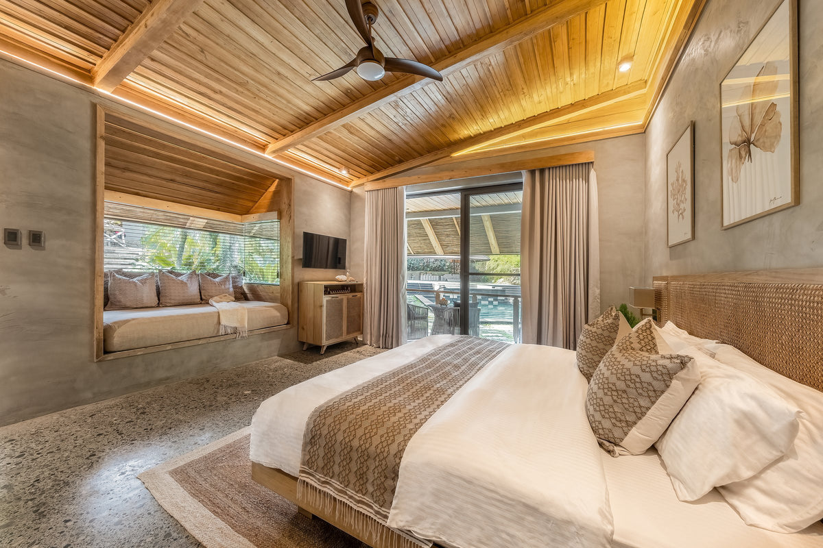Poolside Suite