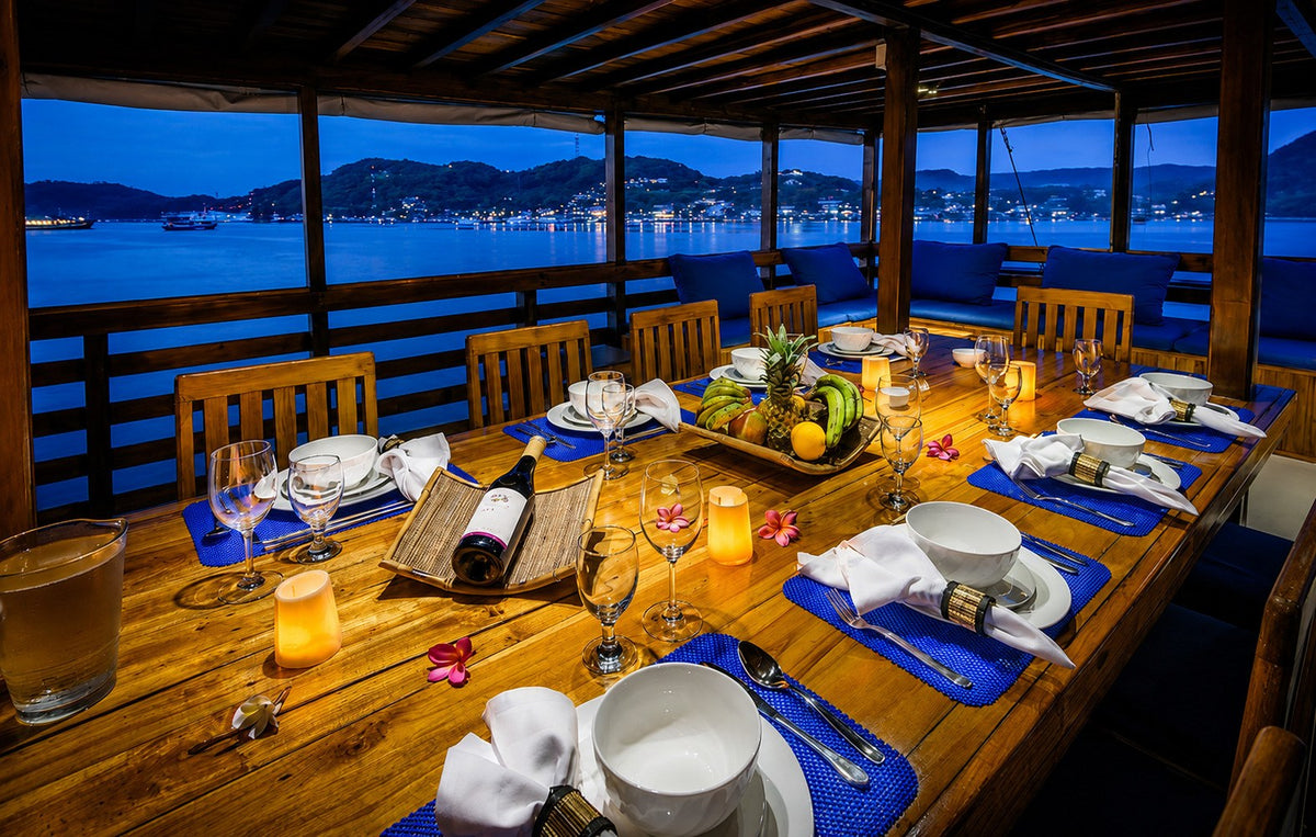 MARI Liveaboard