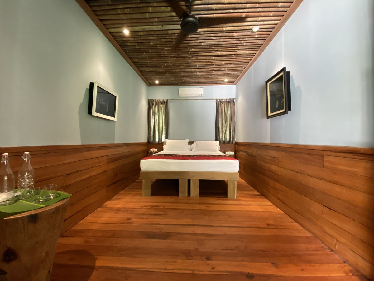 Boathouse Room