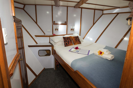Double bed and interior of cabin 7 aboard MV FeBrina. Photo: Peter Lange.