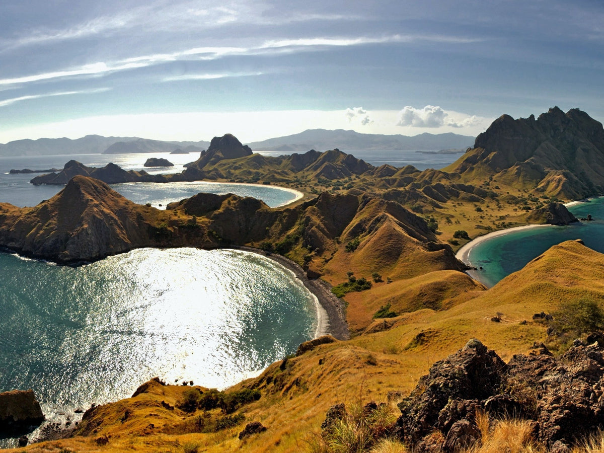 Nomad Bugis — Komodo Leisure Snorkeling
