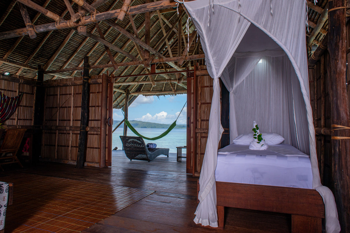 Kri Eco — Deluxe Water Cottage