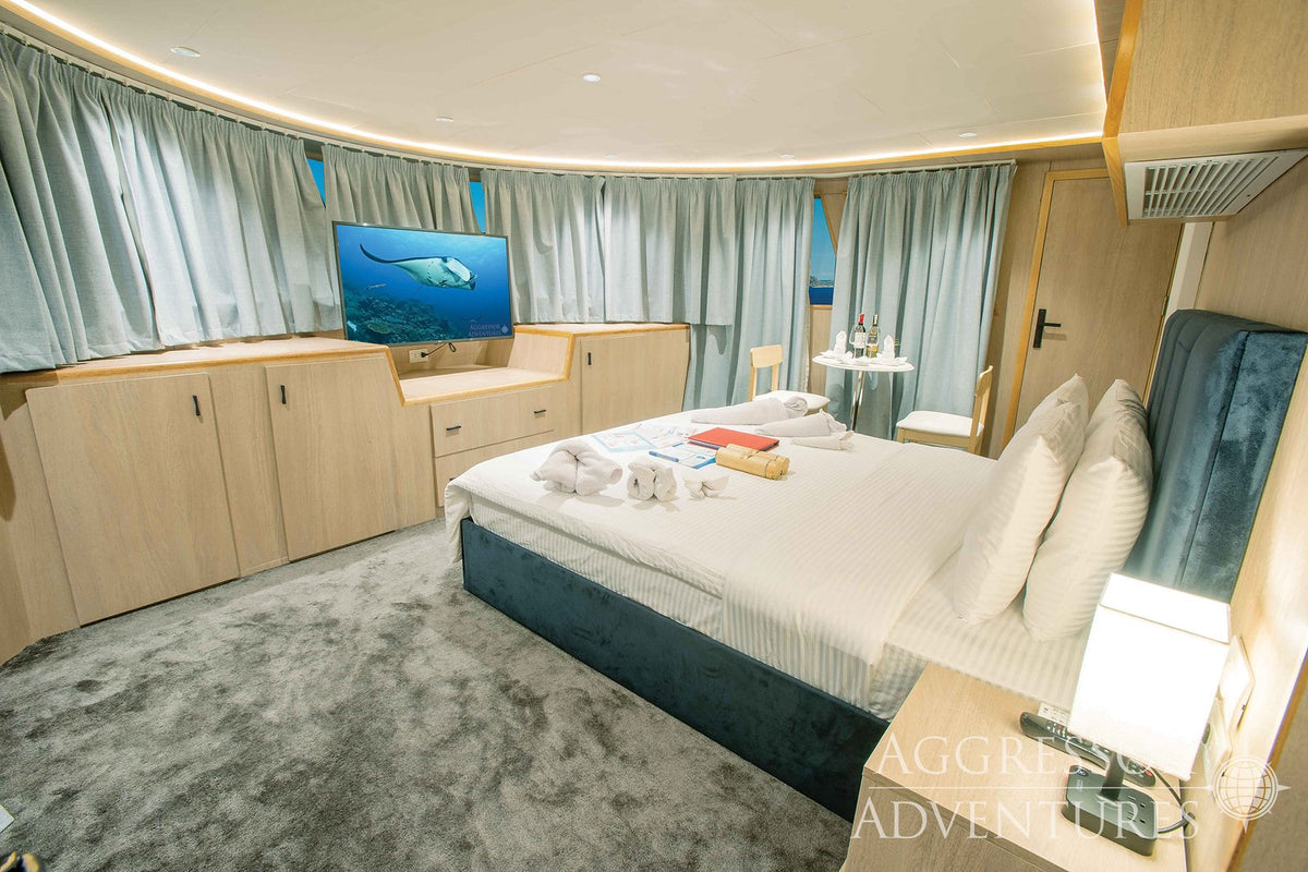 Philippines Aggressor II — Balcony Suite