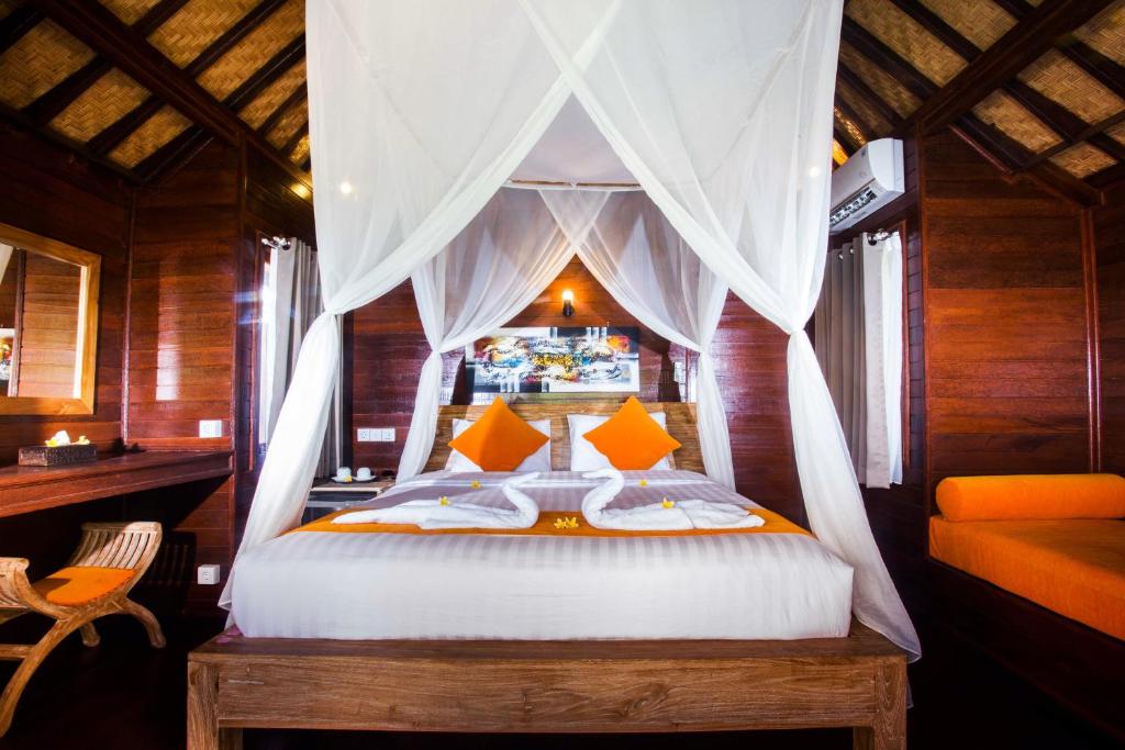 Local Partner Bungalow / Villa