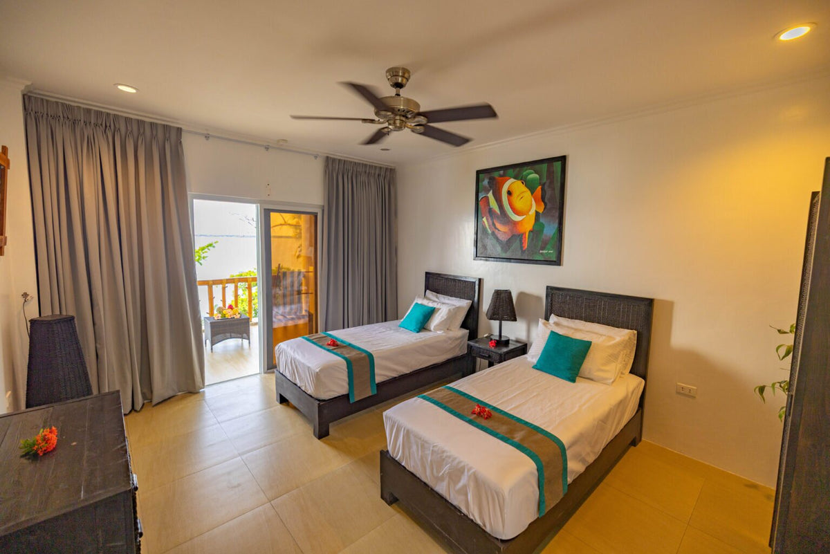 Deluxe Cliff Ocean View Room