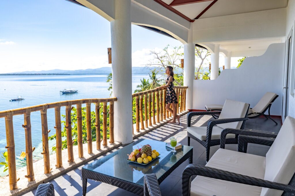 Deluxe Cliff Ocean View Room