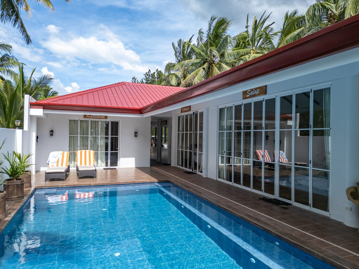 Vida Homes Deluxe Room
