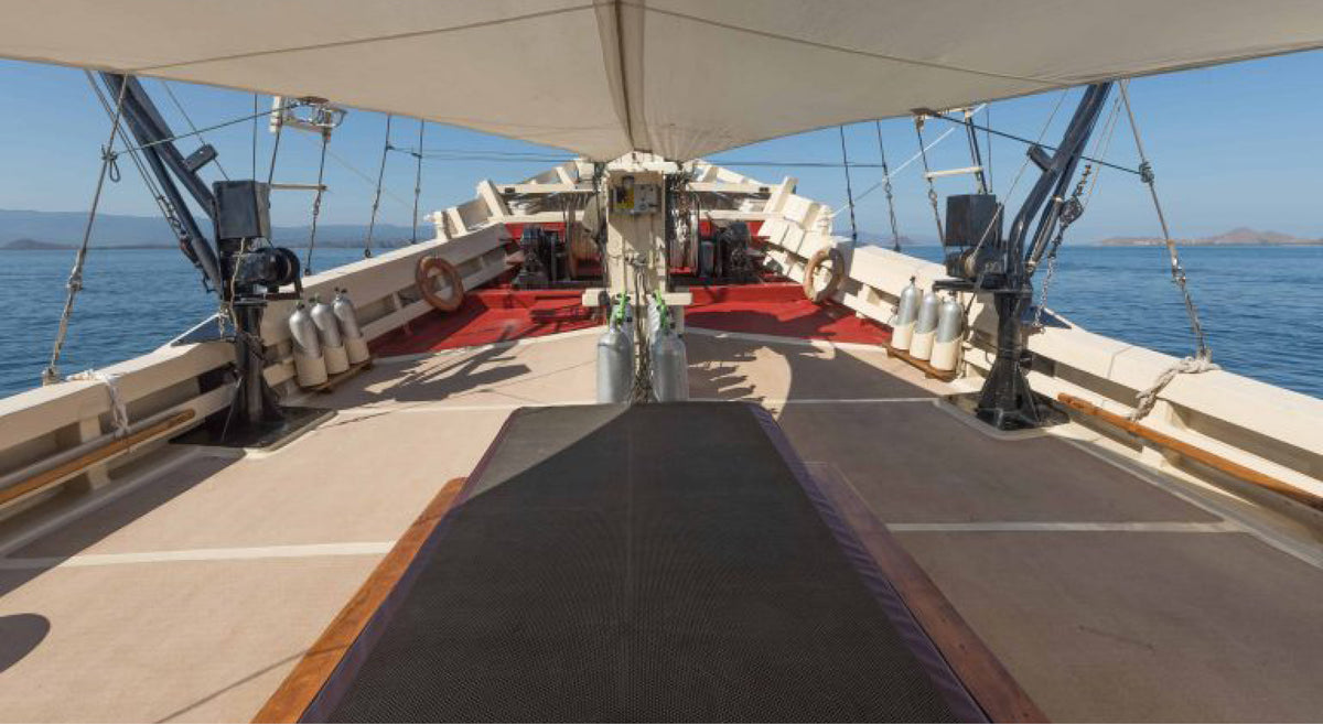 The Seven Seas — Raja Ampat & Triton Bay — Sorong to Kaimana
