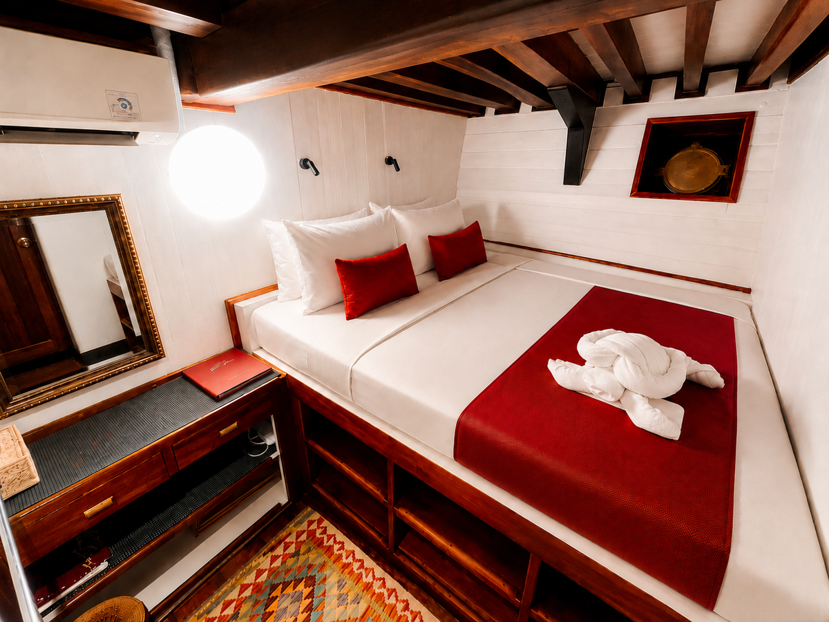 Lower Deck Single Cabin