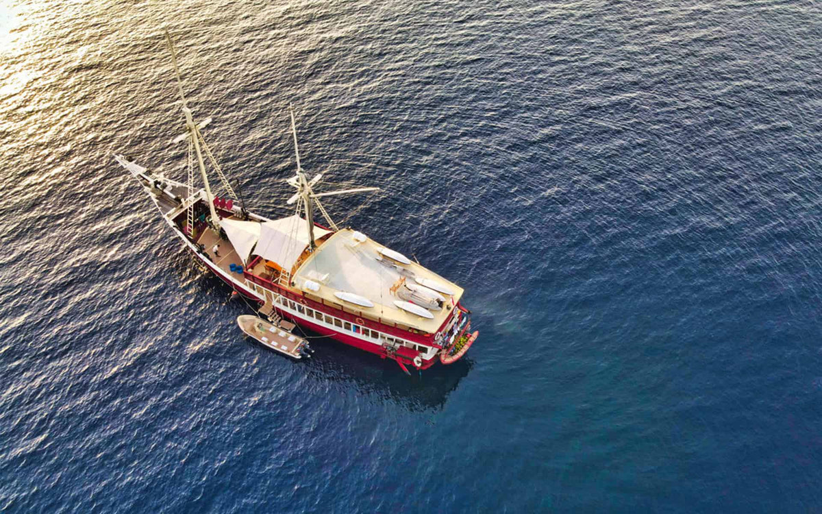 The Seven Seas — Raja Ampat & Triton Bay — Sorong to Kaimana