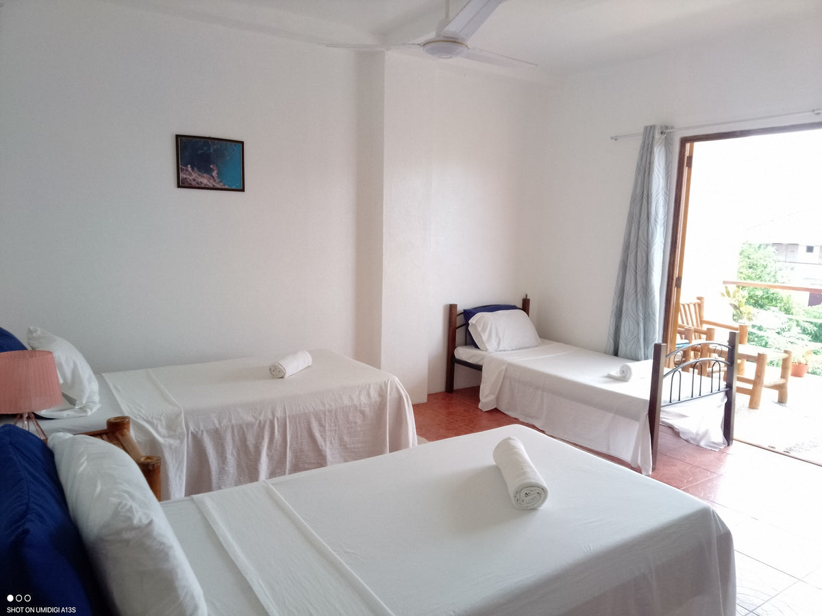 Sogod Bay — Apartment with Views (3 guests)