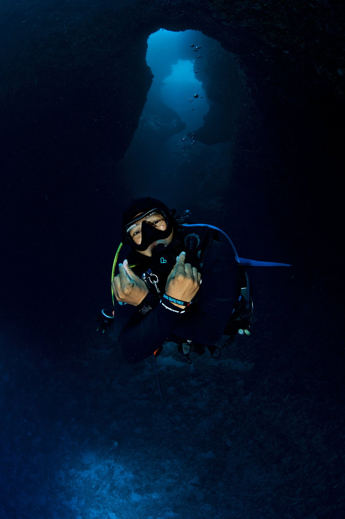 Solitude Gaia Palau — Palau 10N - (SG)