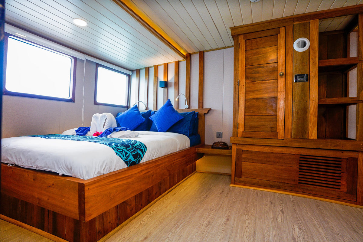 Solomons Master — Superior Twin/Double Cabin