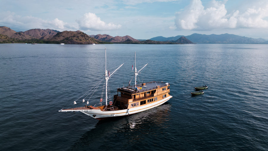 Sundari Voyages