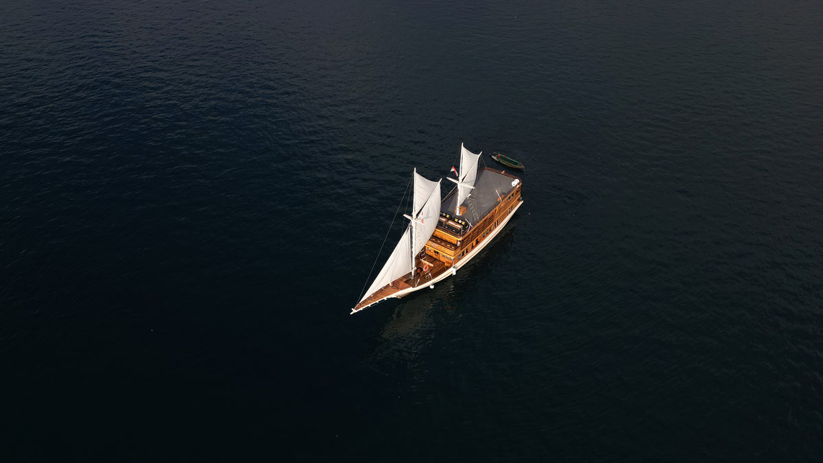 Sundari Voyages