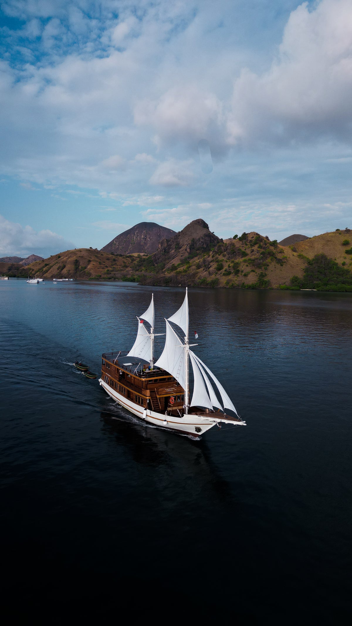 Sundari Voyages
