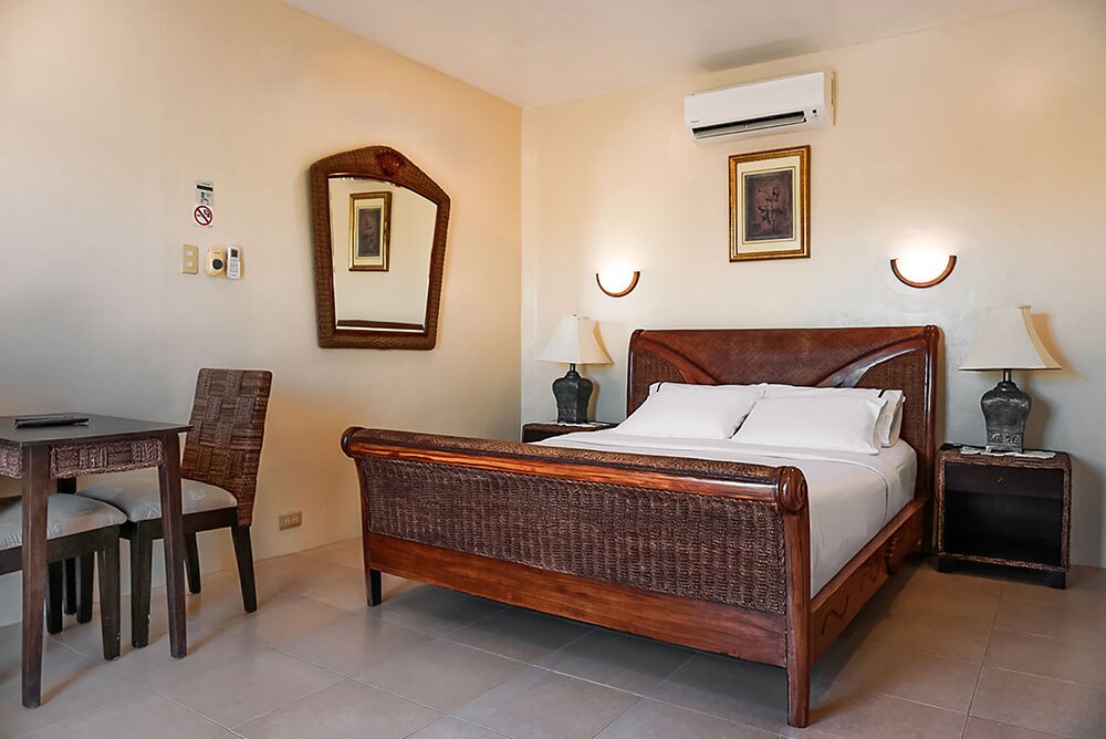 Sea-view Deluxe Room