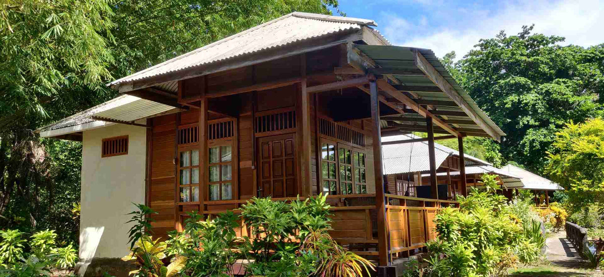 Standard Cottage at Two Fish Divers Bunaken - view 1